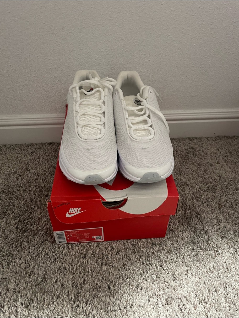 Nike women White Mesh Lace-Up Sneakers